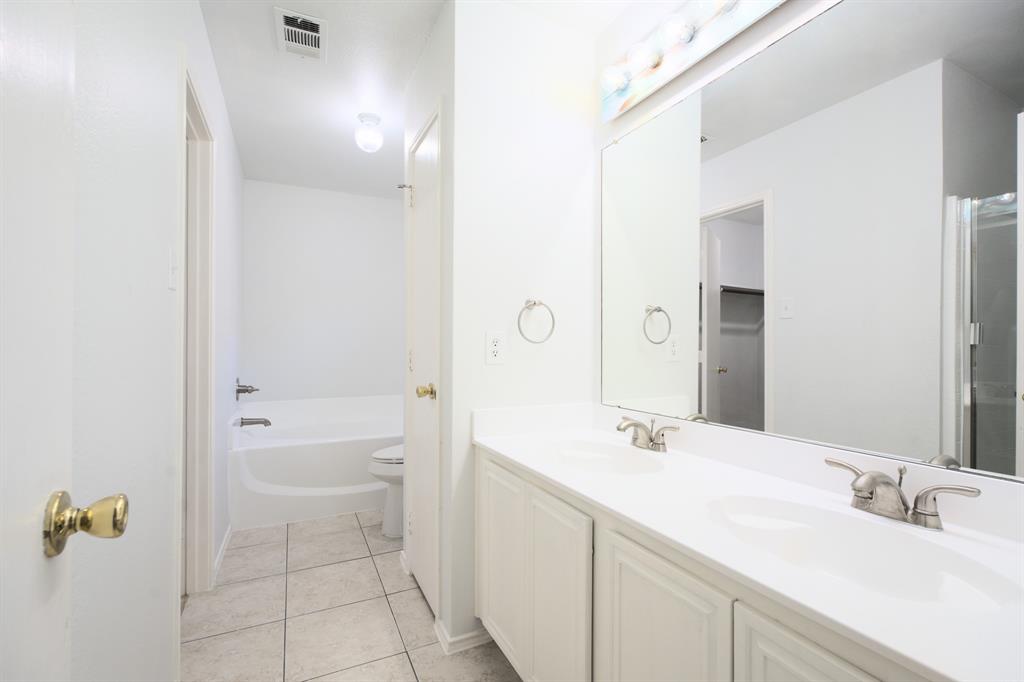 217 Windsor Property Photo 22