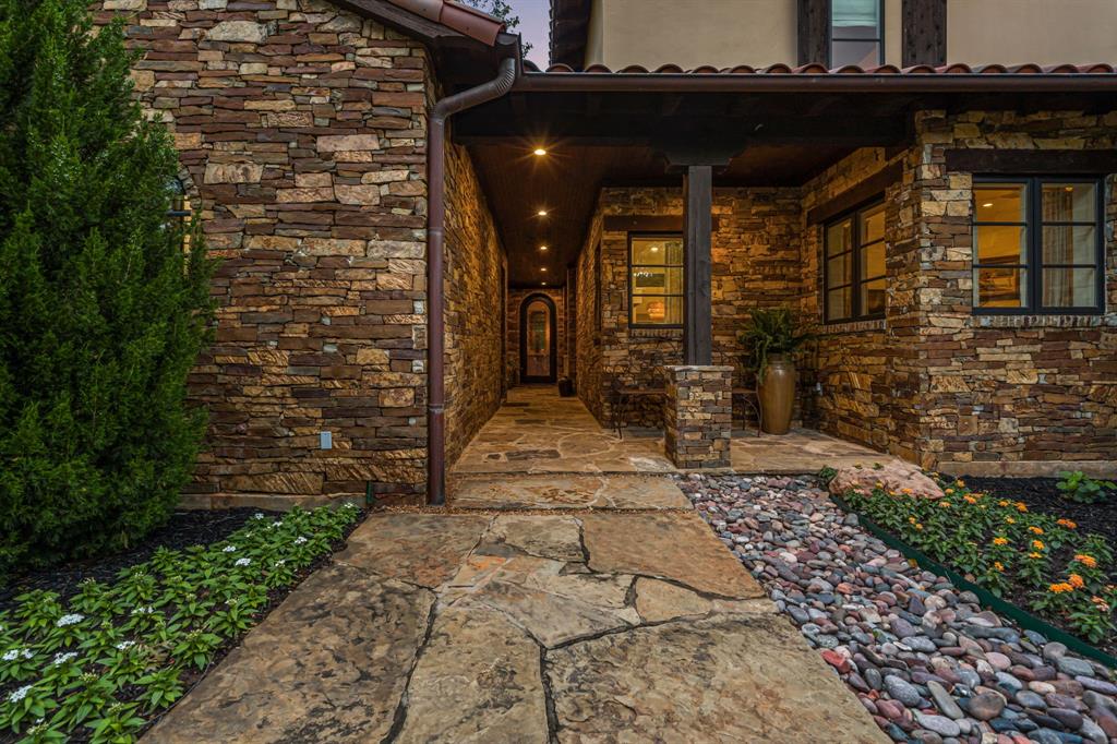 2215 King Fisher Drive Property Photo 38