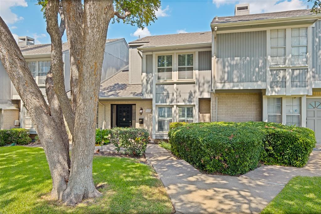 7621 Woodthrush Drive 18 Property Photo 1