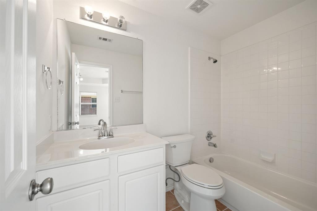 7209 Royal Glen Trail Property Photo 26