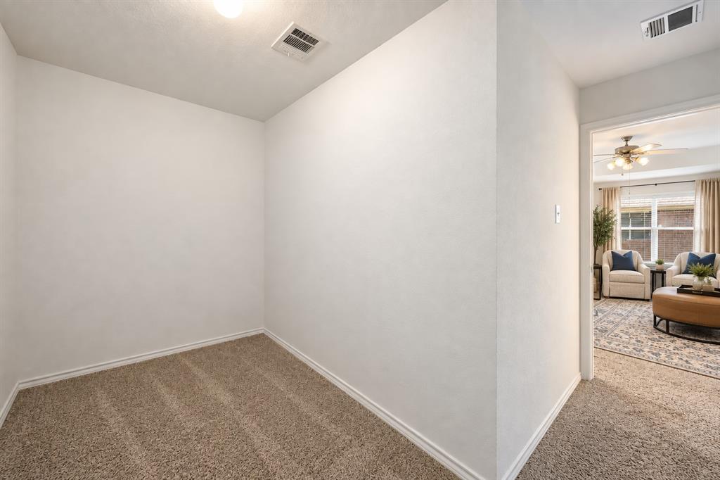 7209 Royal Glen Trail Property Photo 27