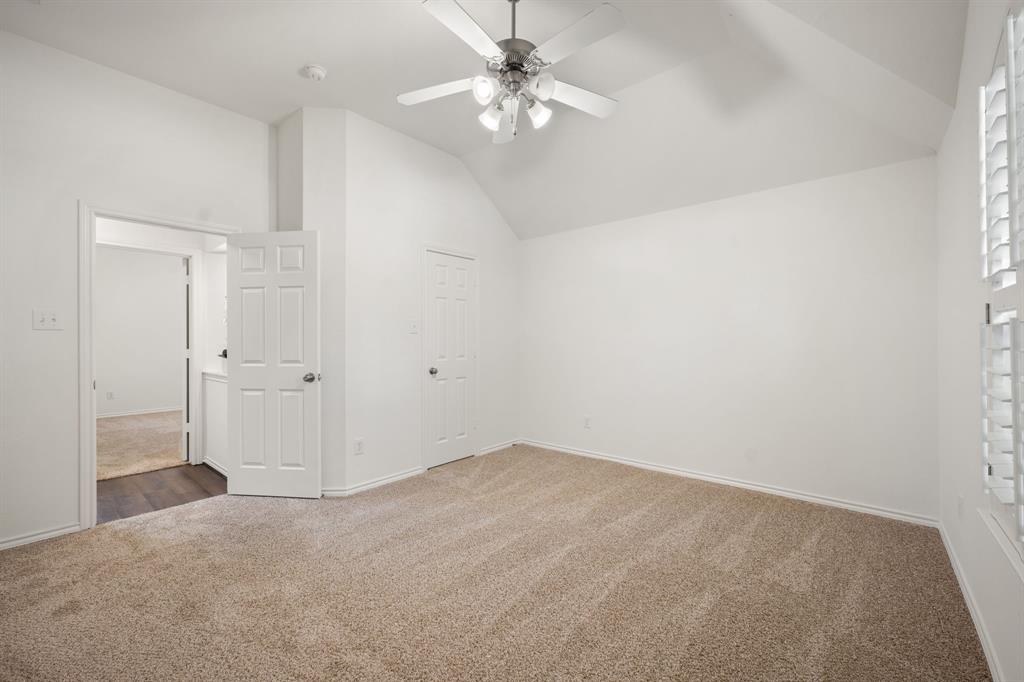 7209 Royal Glen Trail Property Photo 33