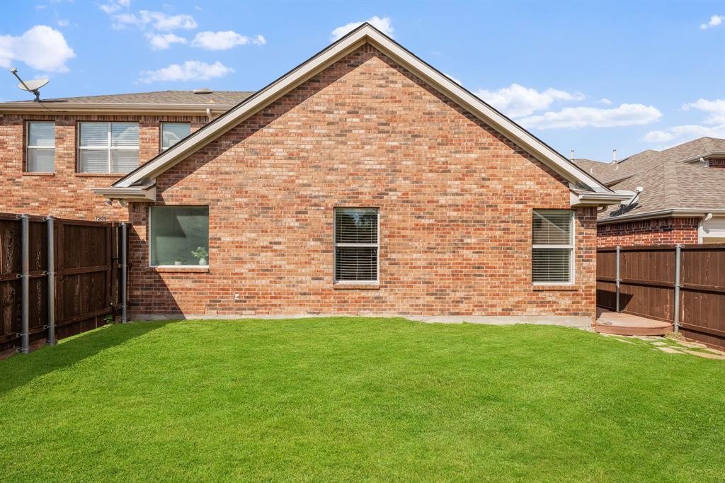 7209 Royal Glen Trail Property Photo 36