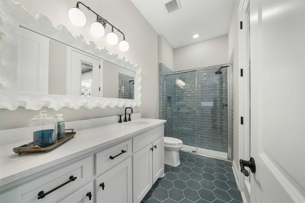 5401 Barry Boulevard Property Photo 24