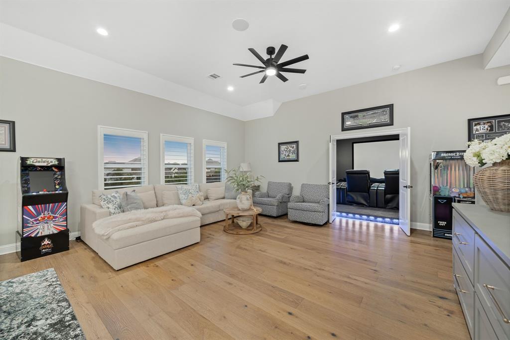 5401 Barry Boulevard Property Photo 25