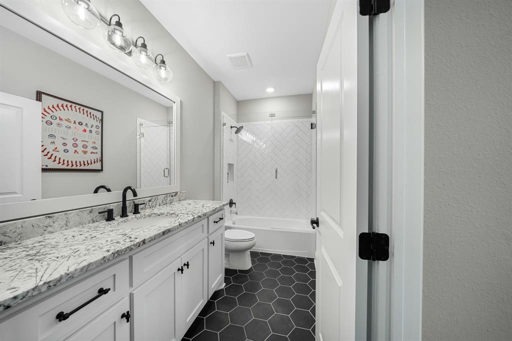 5401 Barry Boulevard Property Photo 29