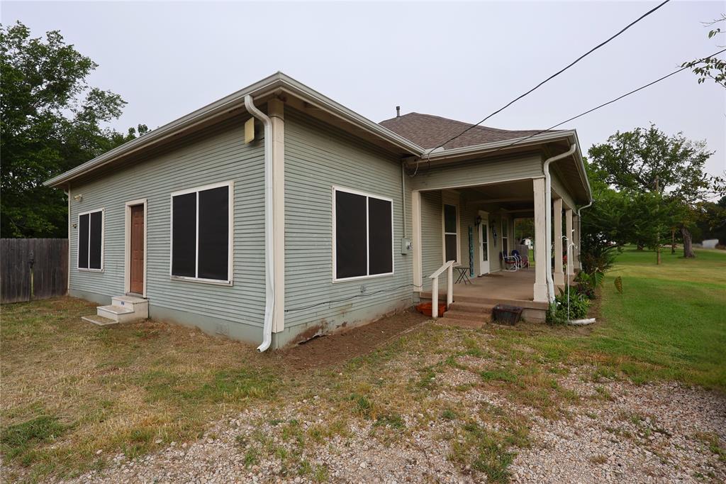 210 Hopkins Property Photo 33