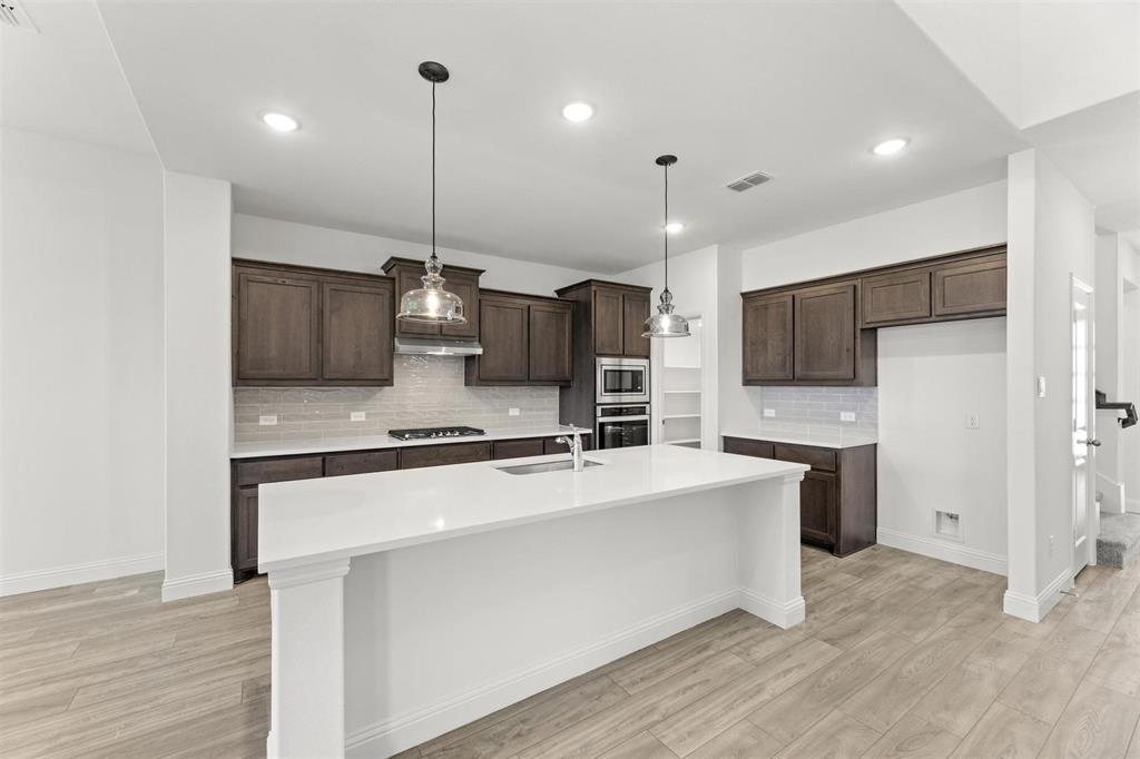 1228 Moon Ranch Road Property Photo 3