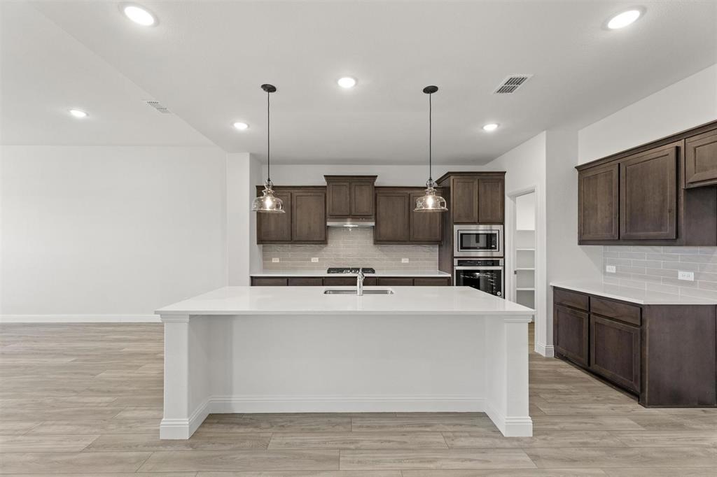 1228 Moon Ranch Road Property Photo 4