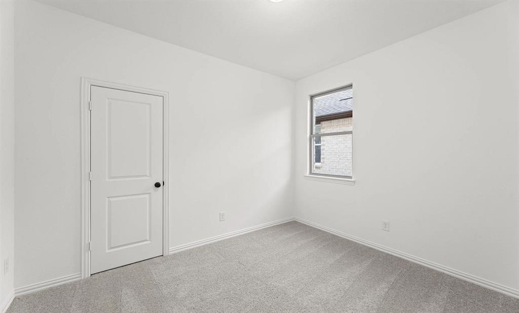 3644 Castle Drive Property Photo 6
