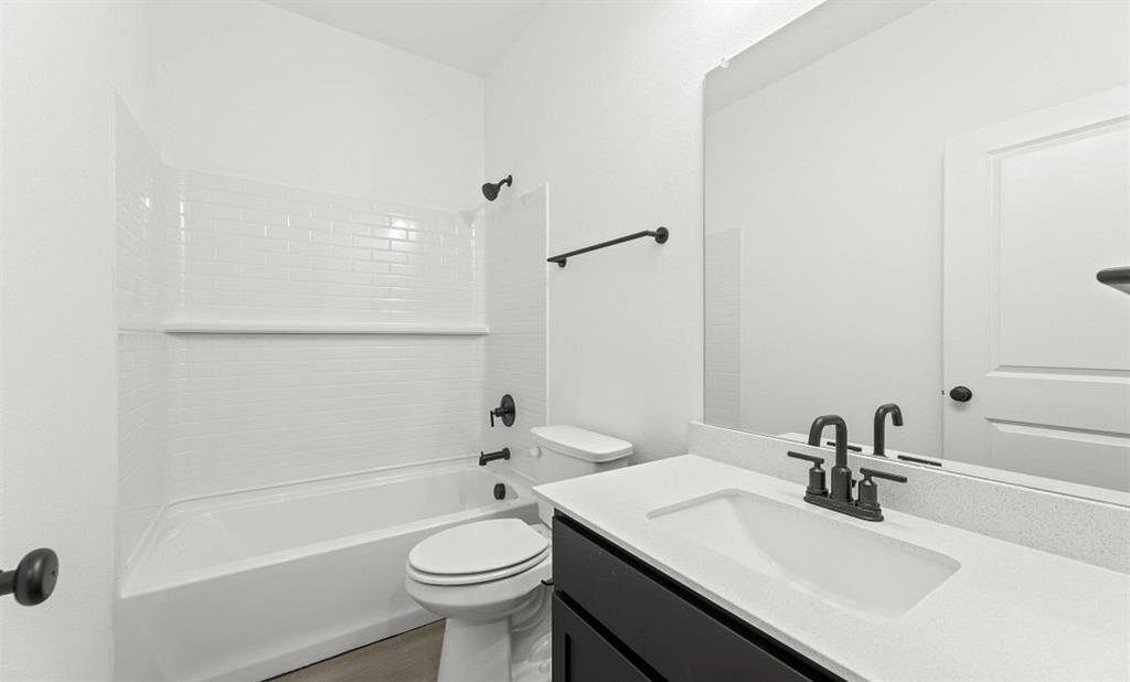3644 Castle Drive Property Photo 7