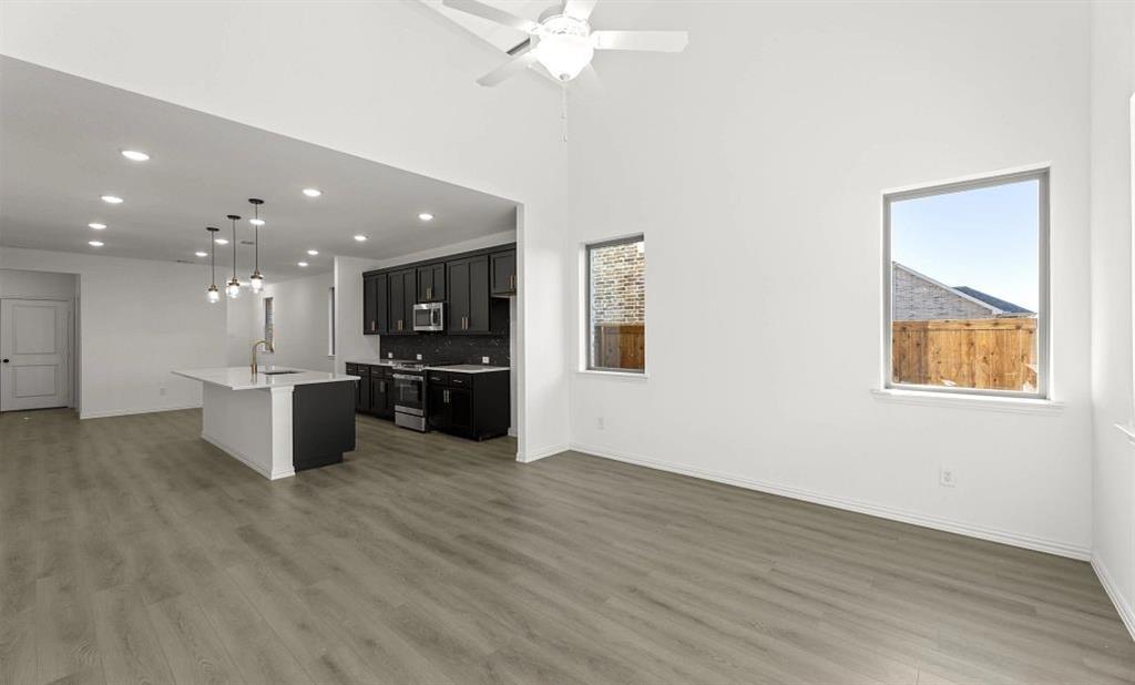 3644 Castle Drive Property Photo 13