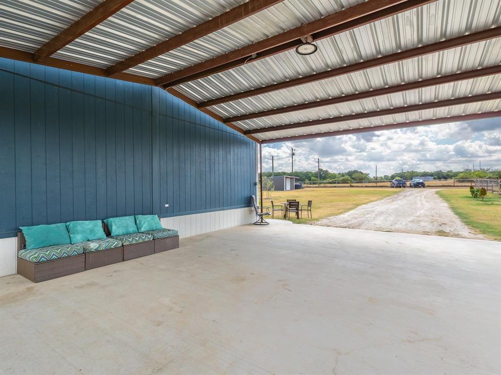 663 Private Road 1098 Property Photo 5