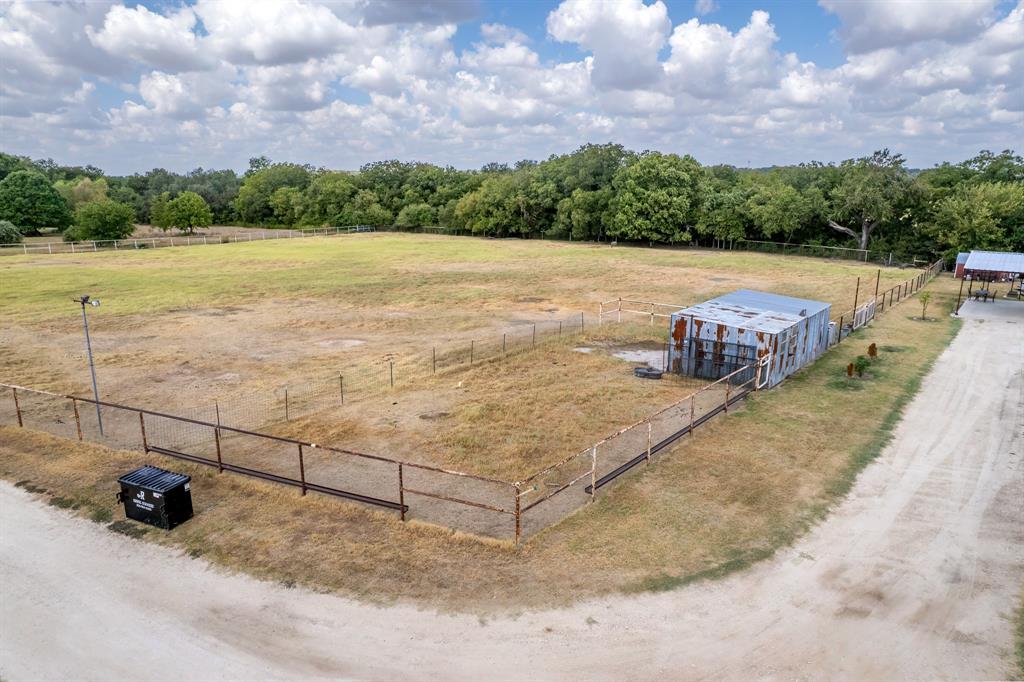 663 Private Road 1098 Property Photo 11