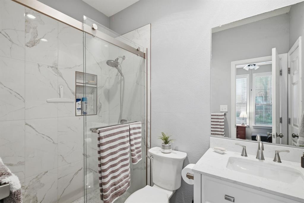 3815 Birkdale Drive Property Photo 5