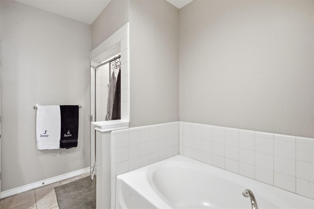 3815 Birkdale Drive Property Photo 23