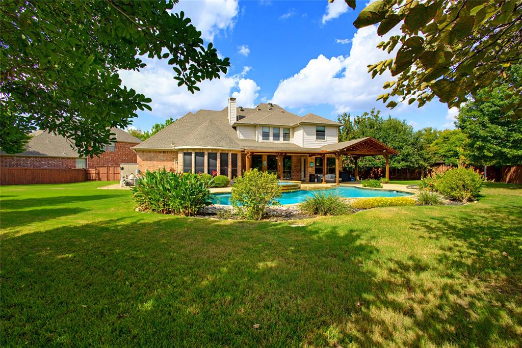 7501 Thistledown Drive Property Photo 1