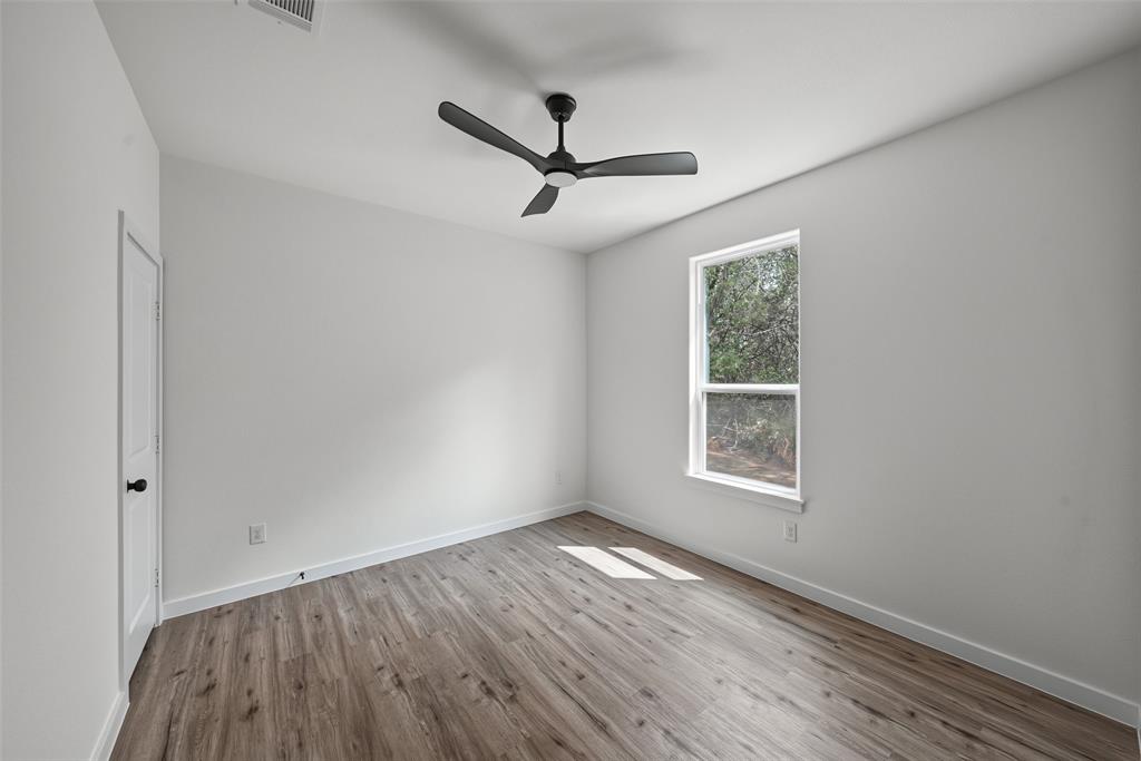 5822 Stonegate Circle Property Photo 12