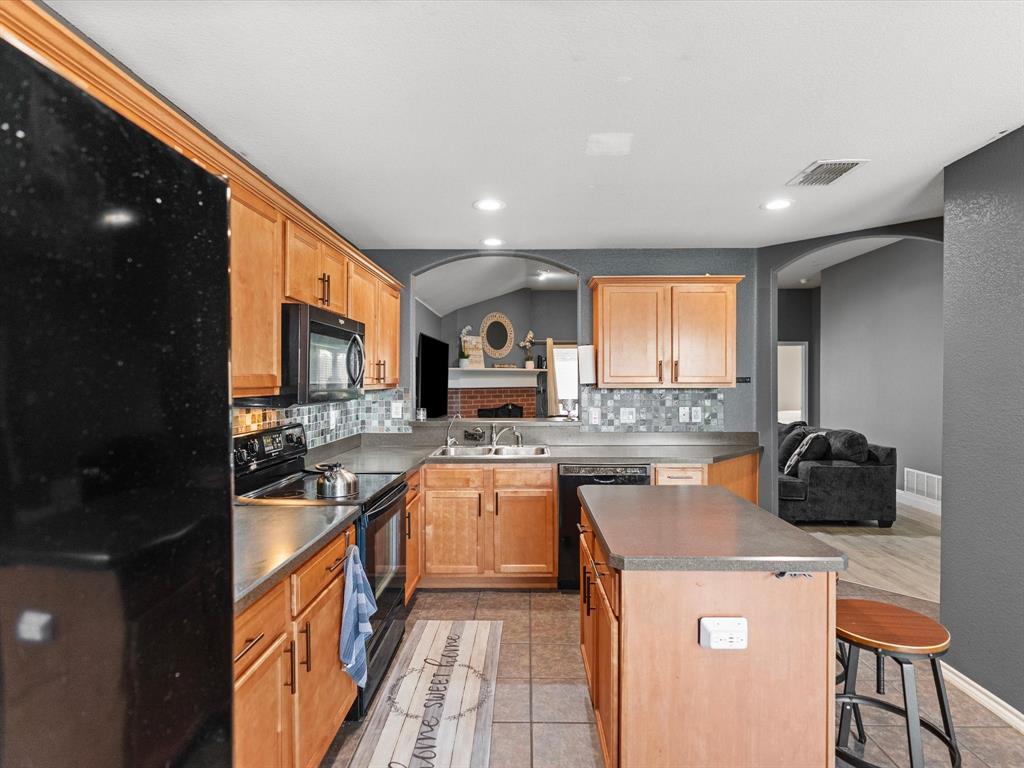 6504 Sierra Madre Drive Property Photo 4