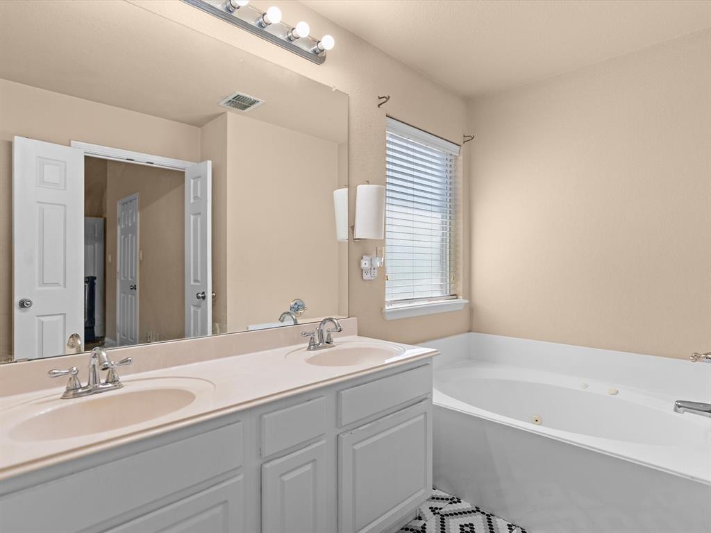 6504 Sierra Madre Drive Property Photo 14
