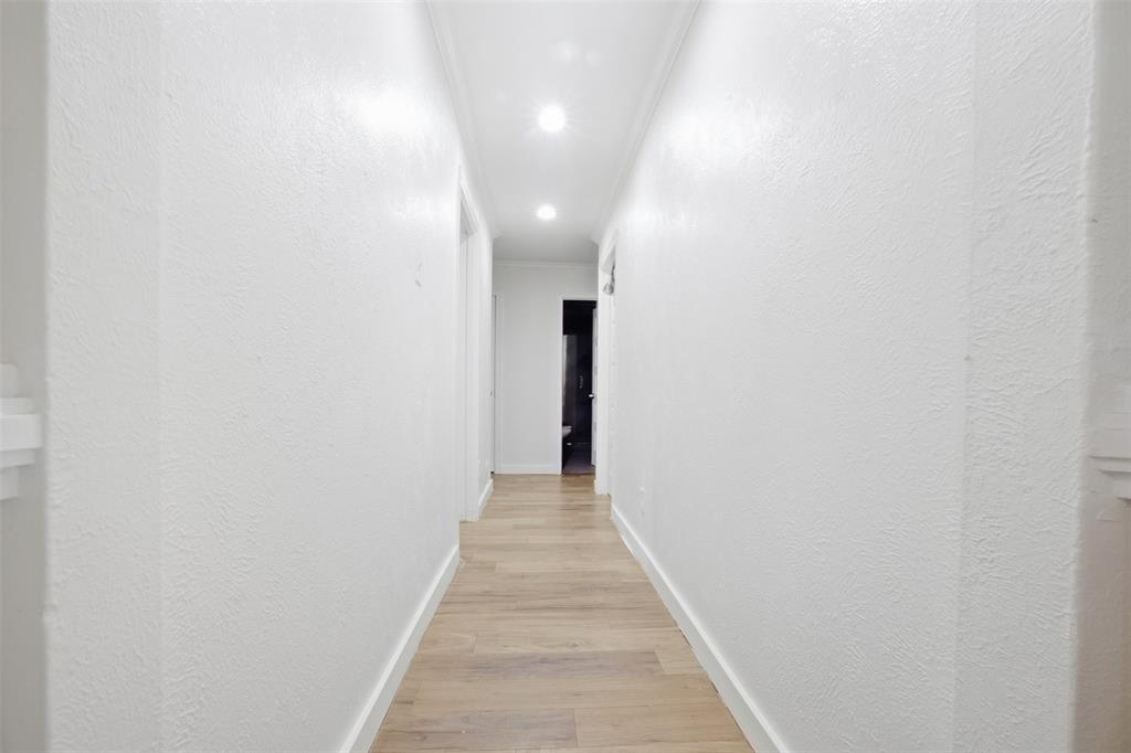 1801 Garden Oaks Drive Property Photo 9