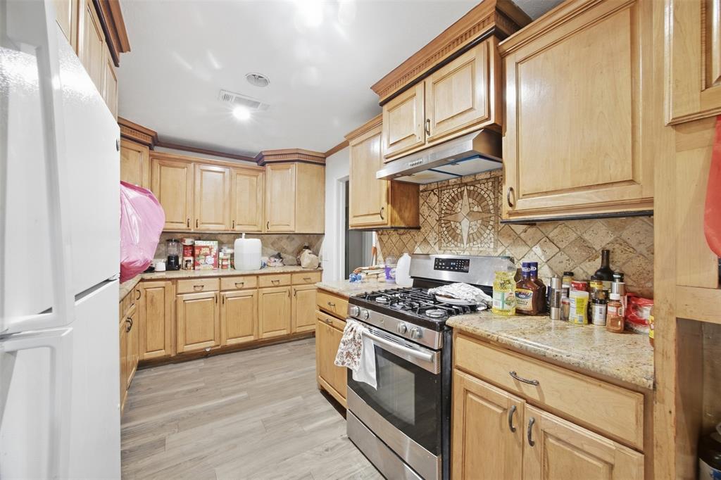 1801 Garden Oaks Drive Property Photo 16