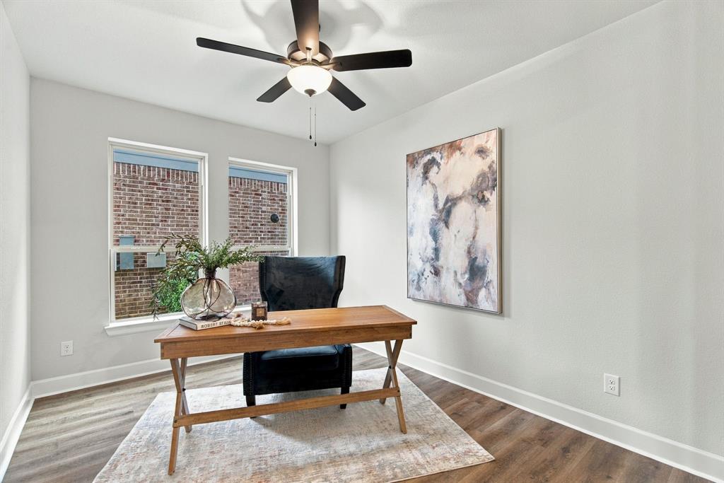 1238 20th Street Property Photo 5