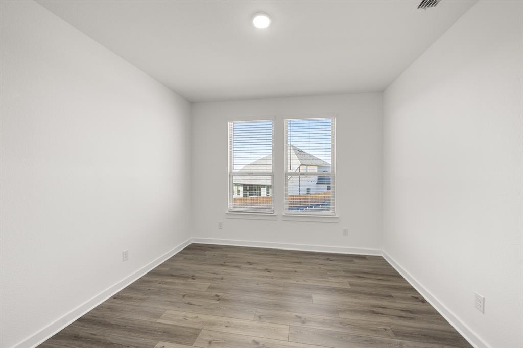 8909 Haste Lane Property Photo 21