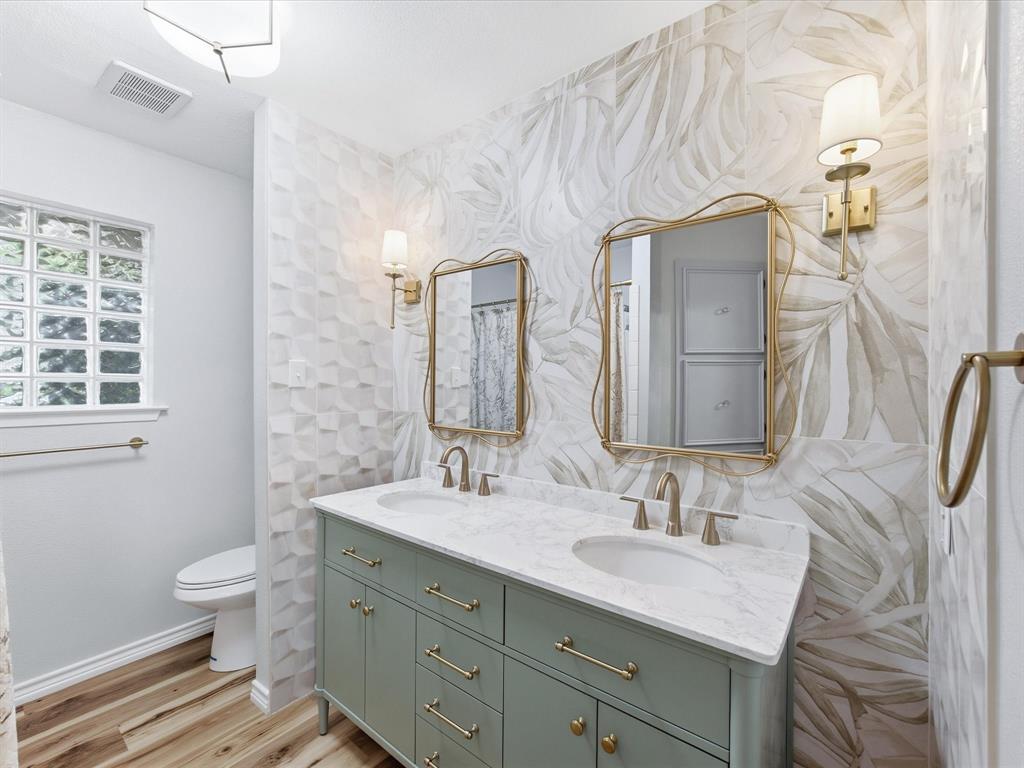 8505 Treetop Court Property Photo 8