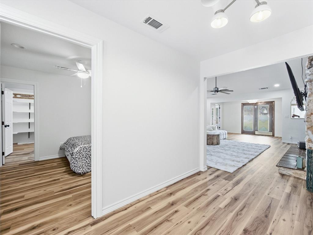 8505 Treetop Court Property Photo 16