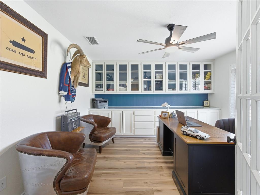 8505 Treetop Court Property Photo 18
