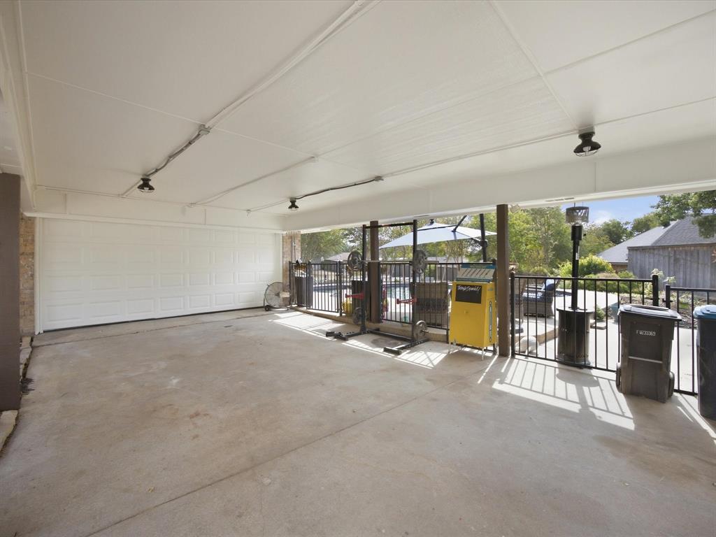 8505 Treetop Court Property Photo 29