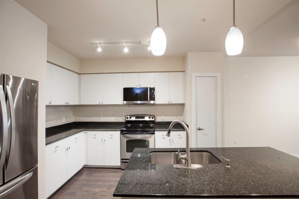 4107 Bowser Avenue 308 Property Photo 14