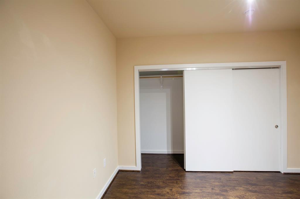 4107 Bowser Avenue 308 Property Photo 32