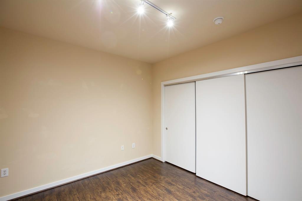 4107 Bowser Avenue 308 Property Photo 35