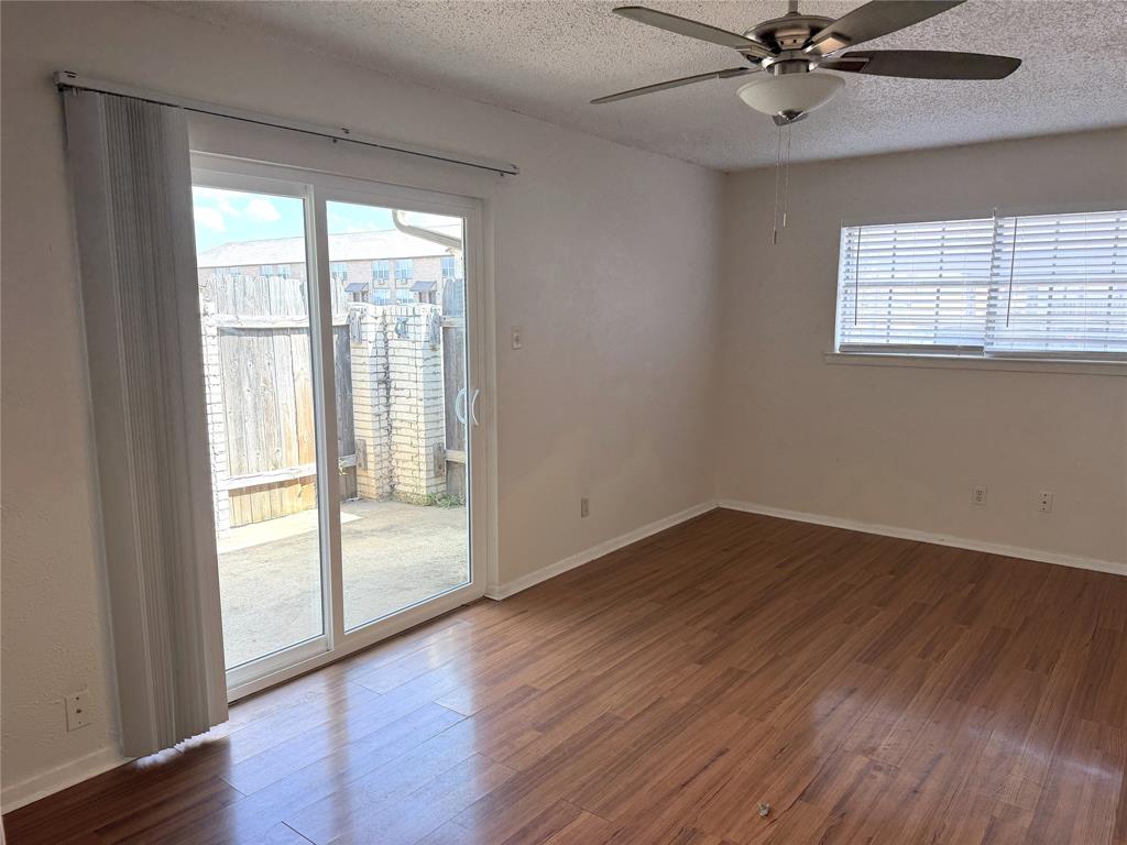 726 E Pecan Street Property Photo 4