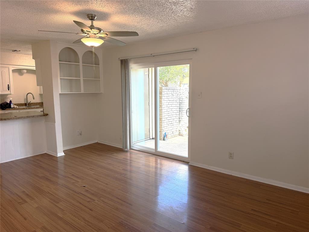 726 E Pecan Street Property Photo 5