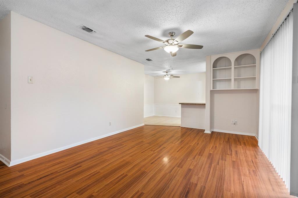 726 E Pecan Street Property Photo 6