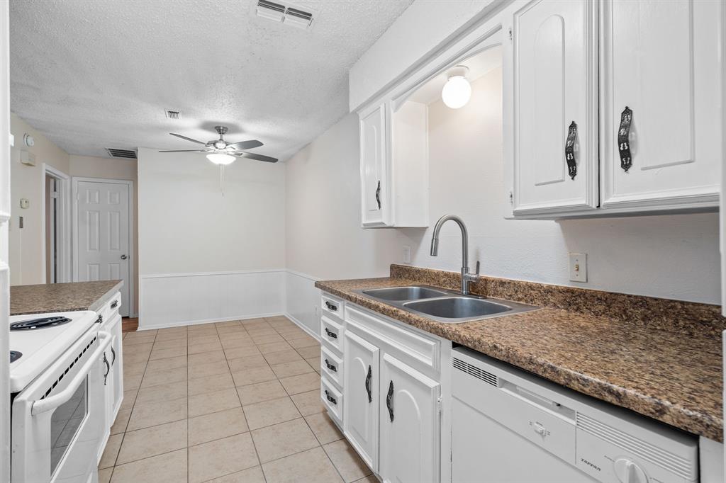 726 E Pecan Street Property Photo 10