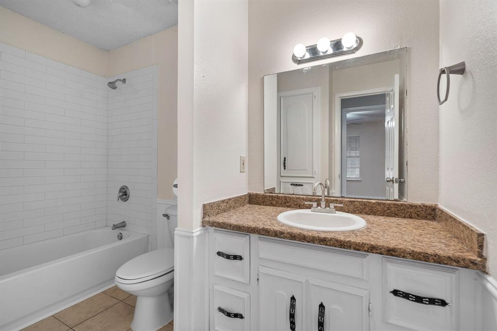 726 E Pecan Street Property Photo 14