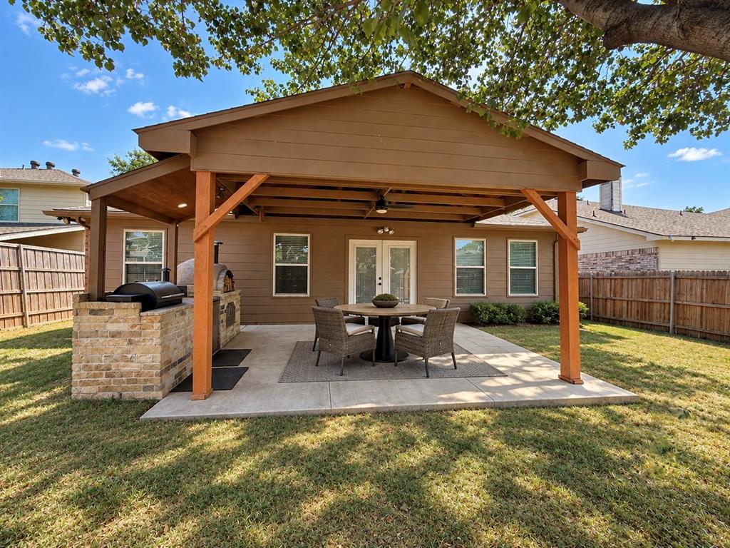 2708 Vasey Oak Drive Property Photo 4