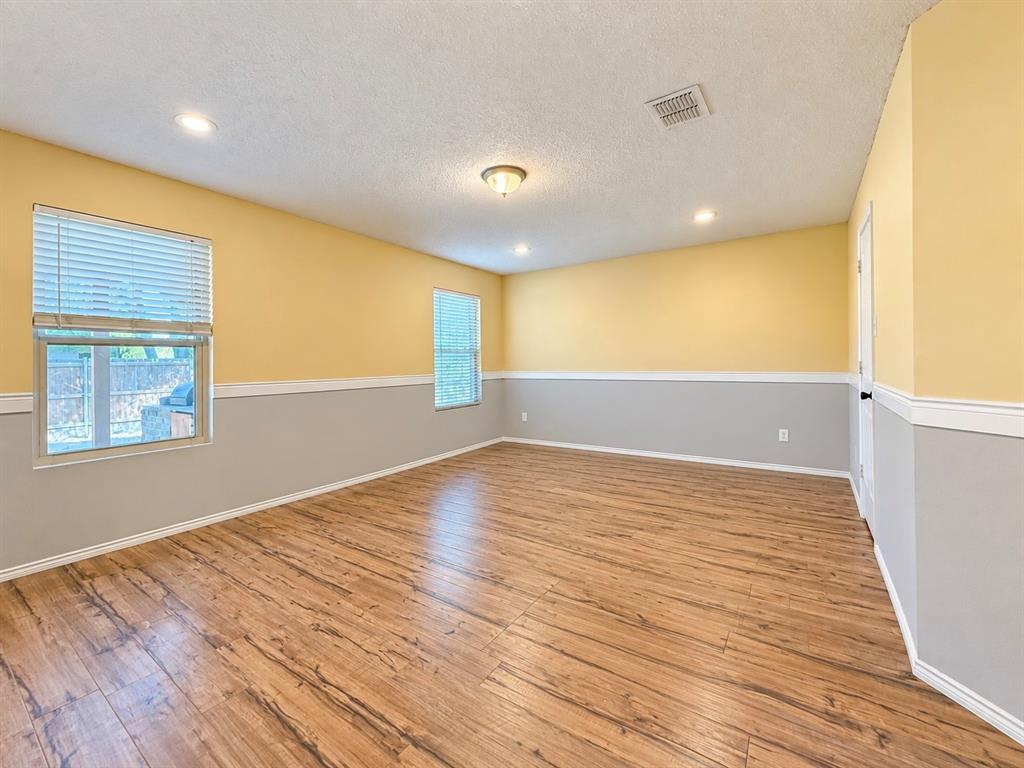 2708 Vasey Oak Drive Property Photo 23