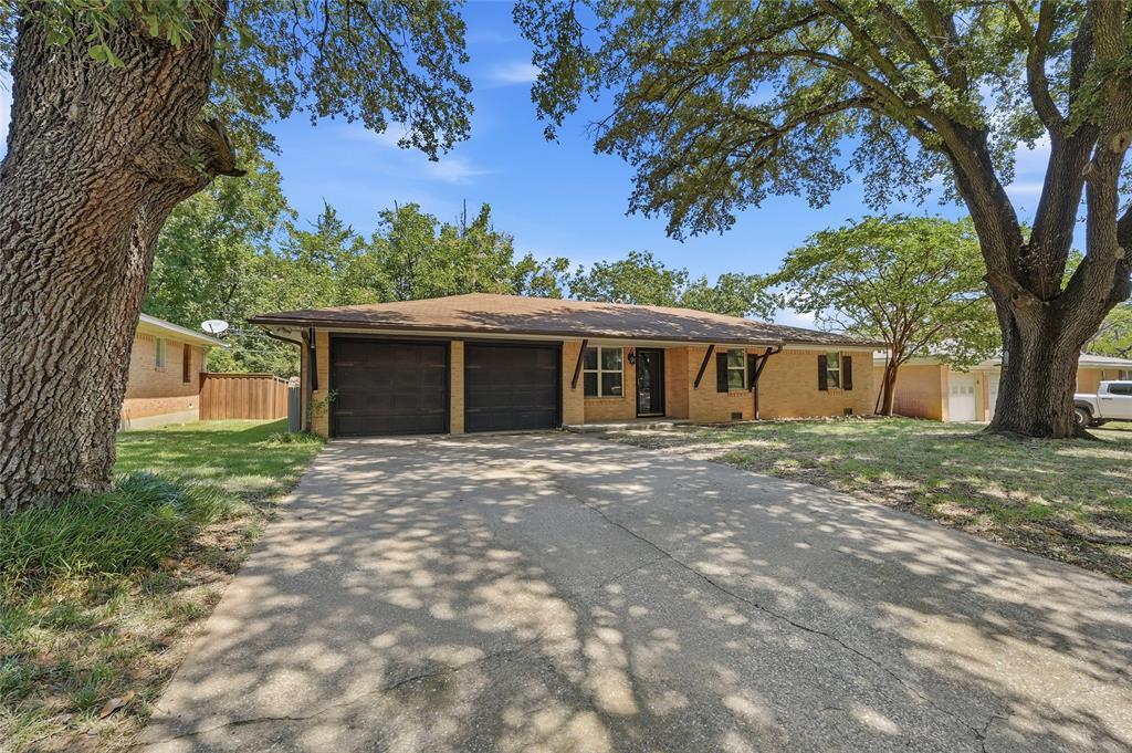 1303 Lafayette Drive Property Photo 1