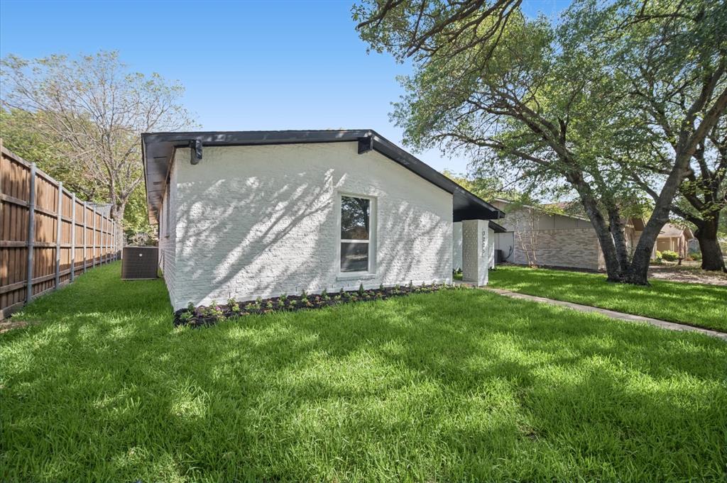 3225 Collins Boulevard Property Photo 2