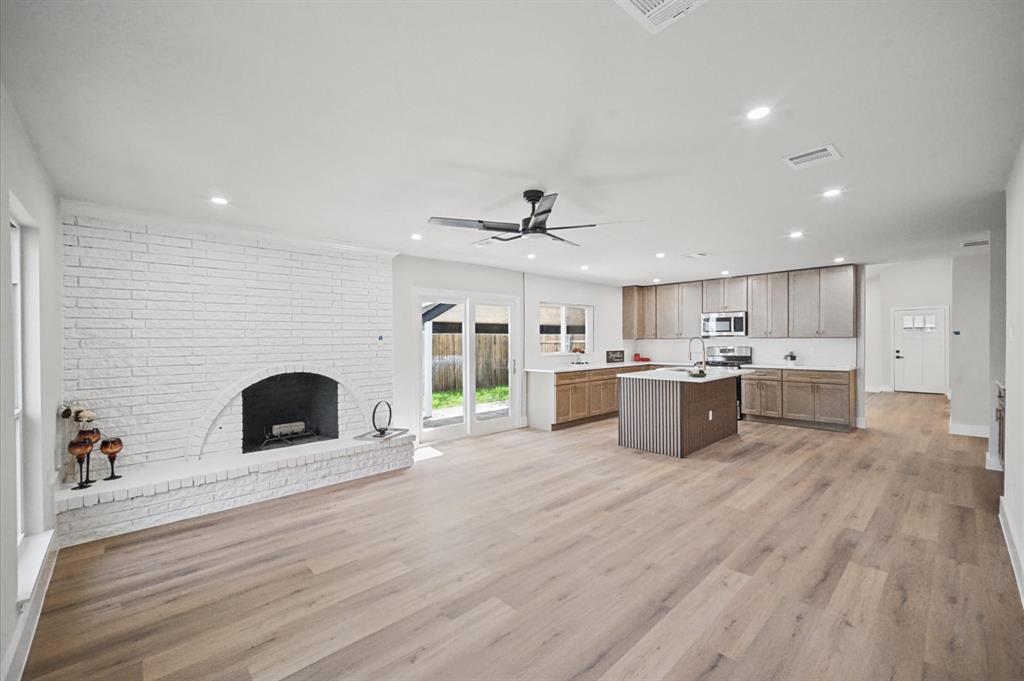 3225 Collins Boulevard Property Photo 12