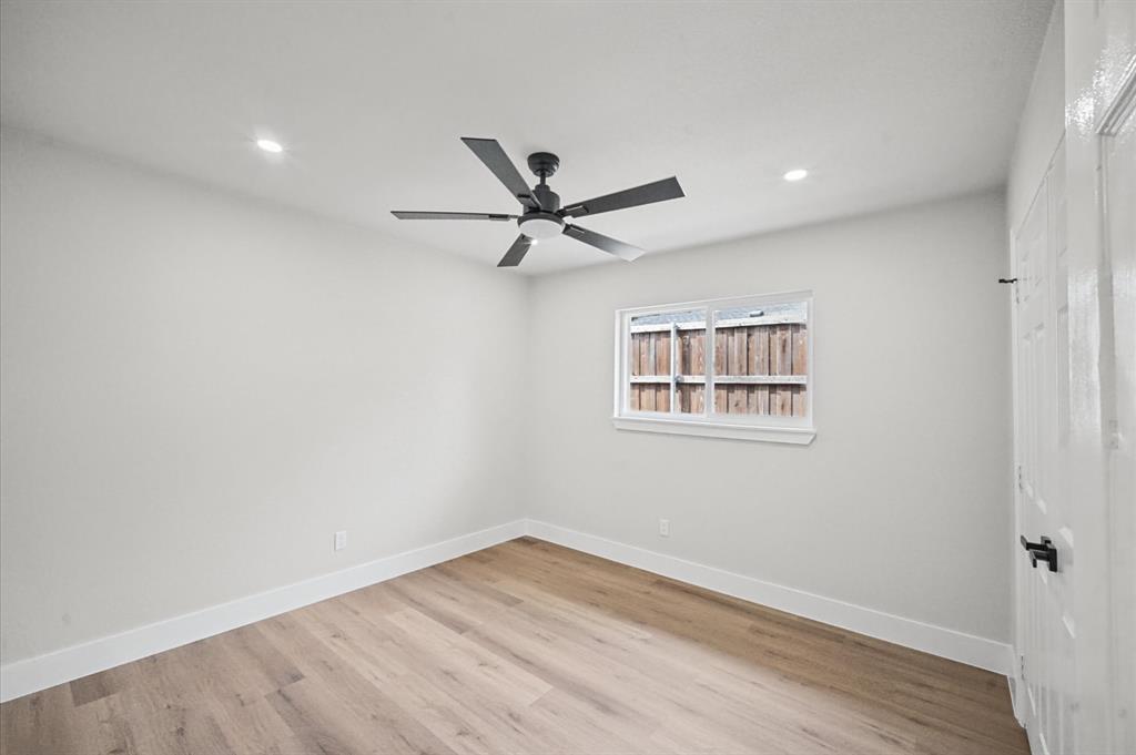 3225 Collins Boulevard Property Photo 18