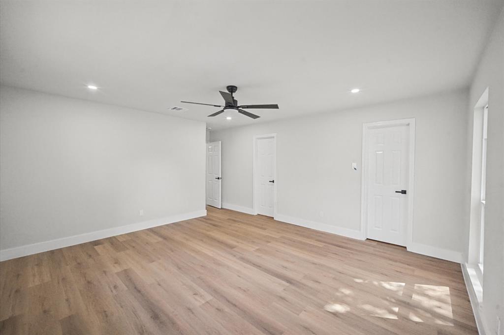 3225 Collins Boulevard Property Photo 19