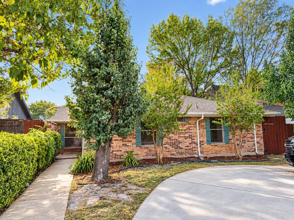 17922 Hillcrest Road Property Photo 1