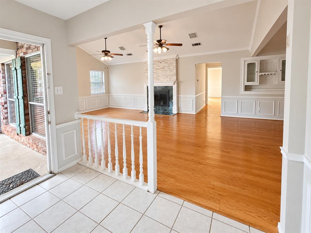 17922 Hillcrest Road Property Photo 2
