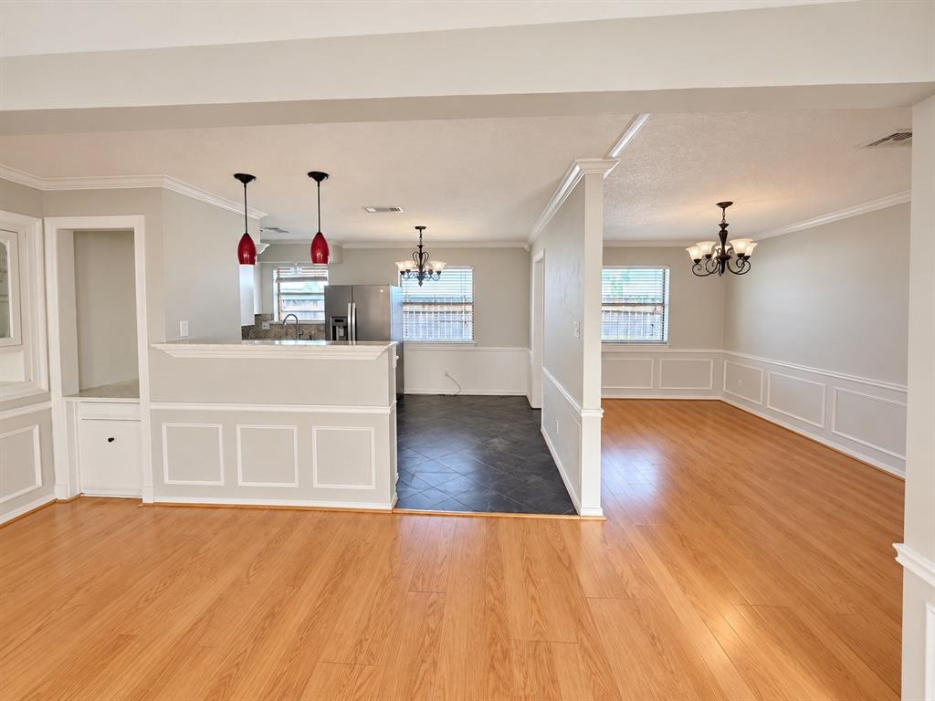 17922 Hillcrest Road Property Photo 4